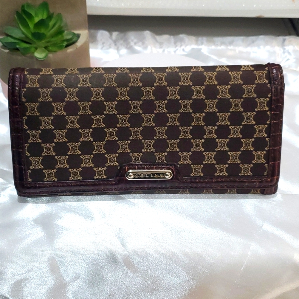 Celine Canvas/Crocodile Leather Long Wallet 🤎🤎🤎